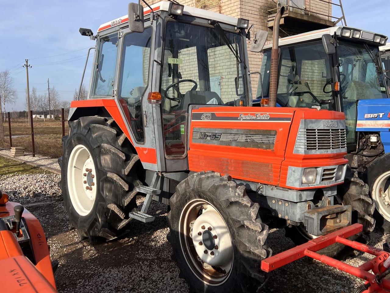 Kubota M1-65 - Traktor: bilde 1 Kubota M1-65 - Traktor: bilde 1