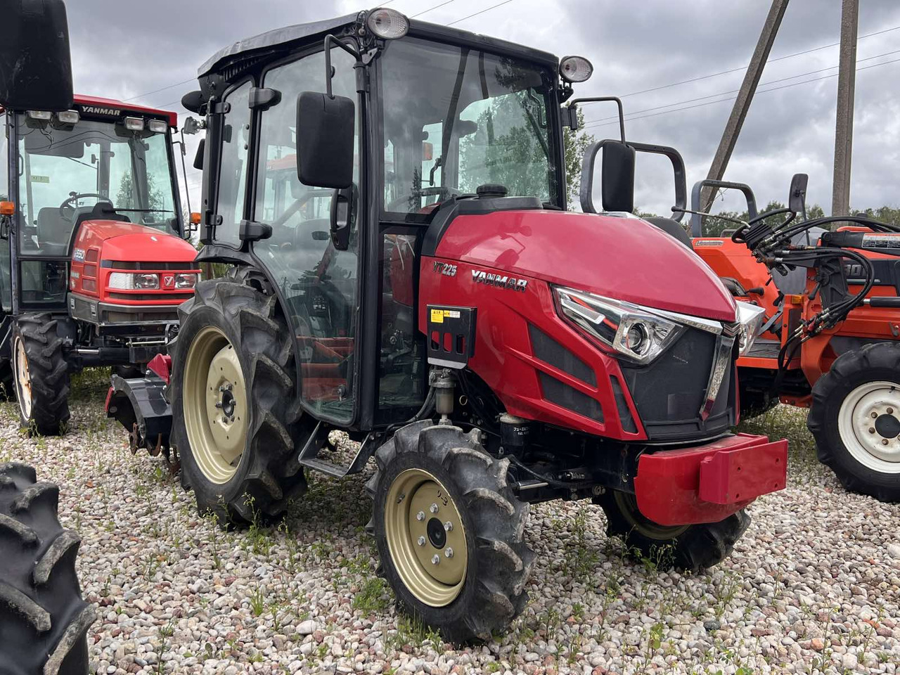 Yanmar YT225 - Minitraktor: bilde 2 Yanmar YT225 - Minitraktor: bilde 2