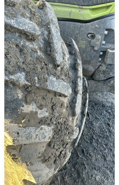 CLAAS AXION 850 - Traktor: bilde 3 CLAAS AXION 850 - Traktor: bilde 3