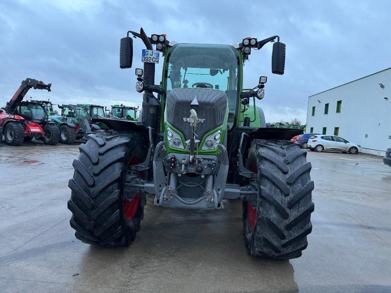 FENDT 720 PROFI PLUS - Traktor: bilde 2 FENDT 720 PROFI PLUS - Traktor: bilde 2