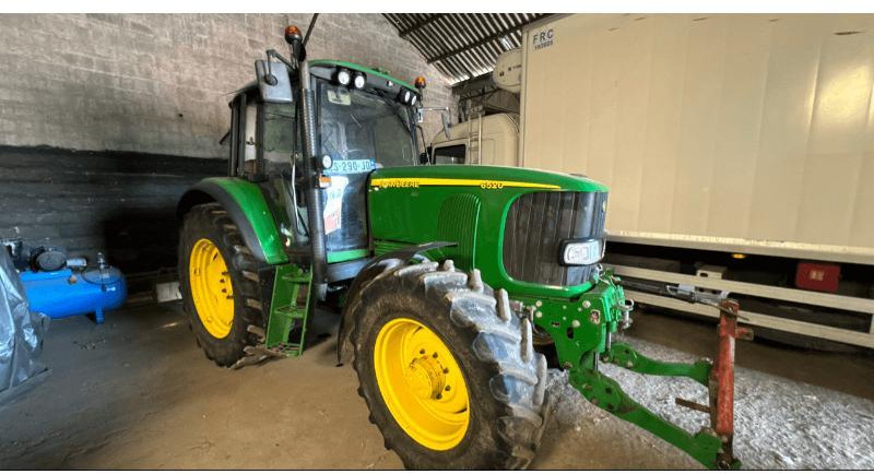 JOHN DEERE 6520 - Traktor: bilde 1 JOHN DEERE 6520 - Traktor: bilde 1