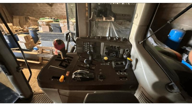 JOHN DEERE 6520 - Traktor: bilde 5 JOHN DEERE 6520 - Traktor: bilde 5