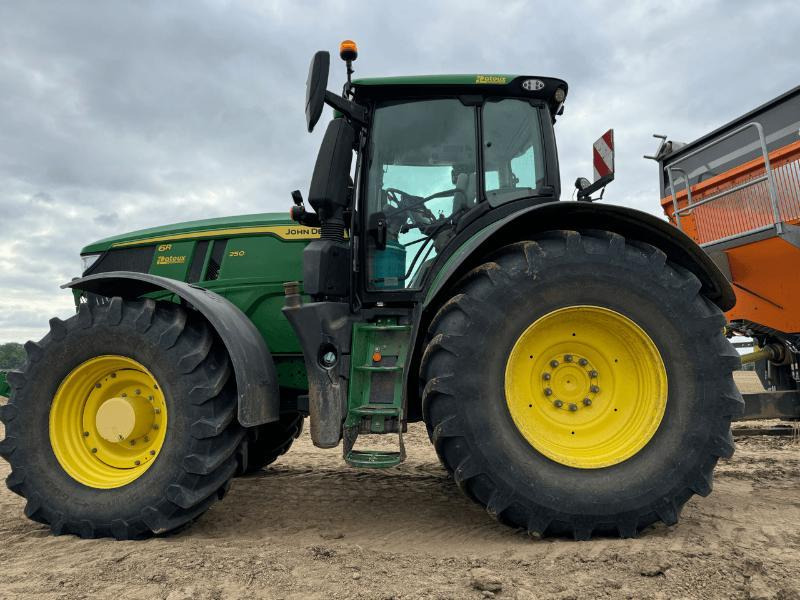 JOHN DEERE 6R250 - Traktor: bilde 1 JOHN DEERE 6R250 - Traktor: bilde 1