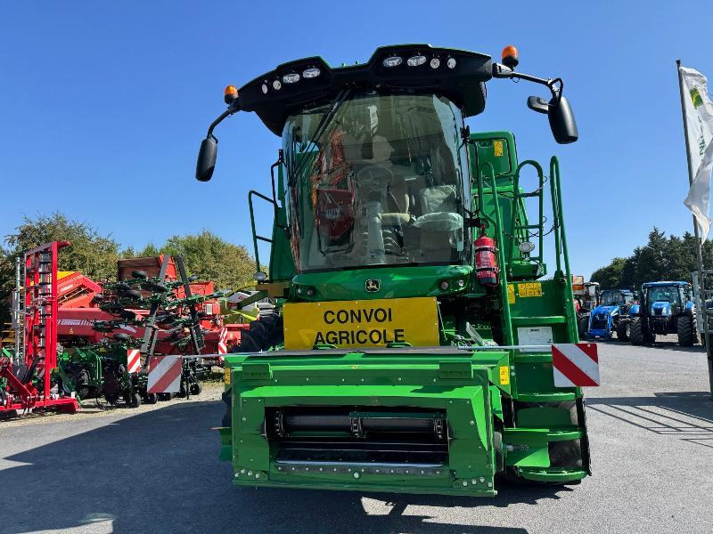 JOHN DEERE T550 - Skurtresker: bilde 2 JOHN DEERE T550 - Skurtresker: bilde 2