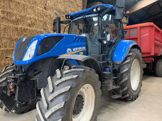 NEW-HOLLAND T7.215S - Traktor: bilde 1 NEW-HOLLAND T7.215S - Traktor: bilde 1