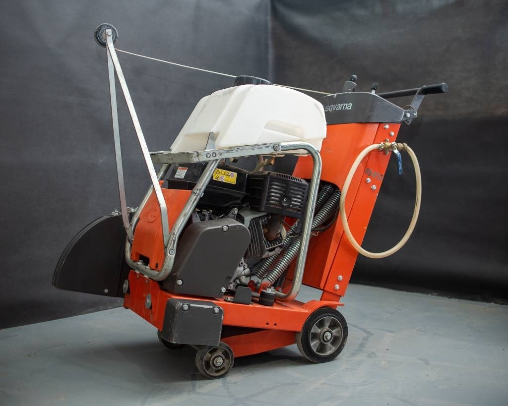 Husqvarna FS413 - Asfaltteknikk: bilde 2 Husqvarna FS413 - Asfaltteknikk: bilde 2
