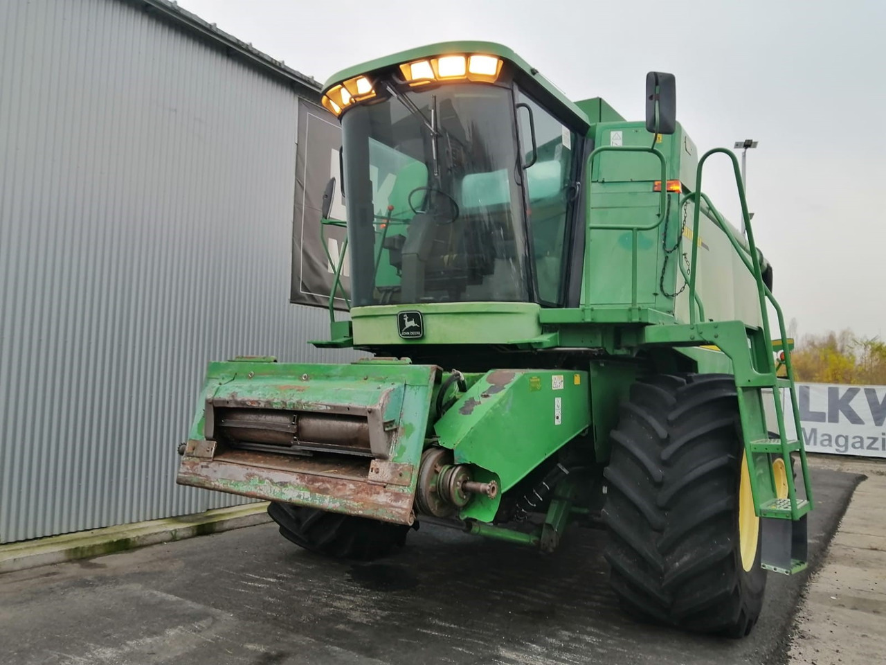 Agricultural combine maximizer John Deere 9510 - Skurtresker: bilde 2 Agricultural combine maximizer John Deere 9510 - Skurtresker: bilde 2