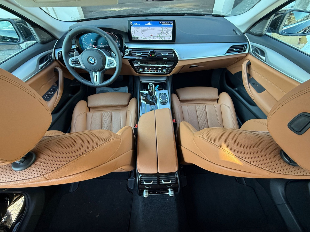 BMW 520D MILDHYBRID - Sedan: bilde 2 BMW 520D MILDHYBRID - Sedan: bilde 2