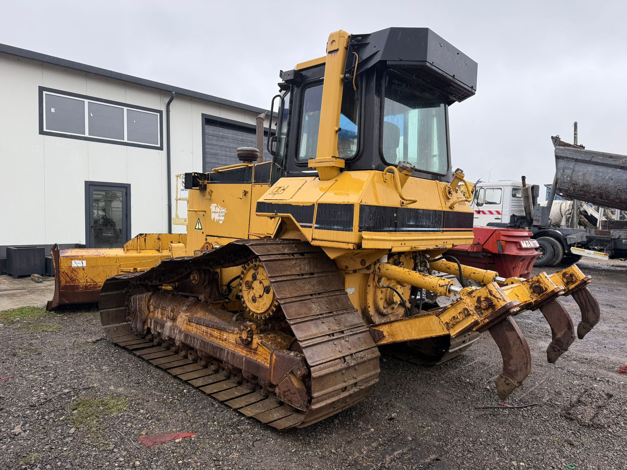 BULLDOZER CATERPILLAR D5 - Bulldozer: bilde 4 BULLDOZER CATERPILLAR D5 - Bulldozer: bilde 4