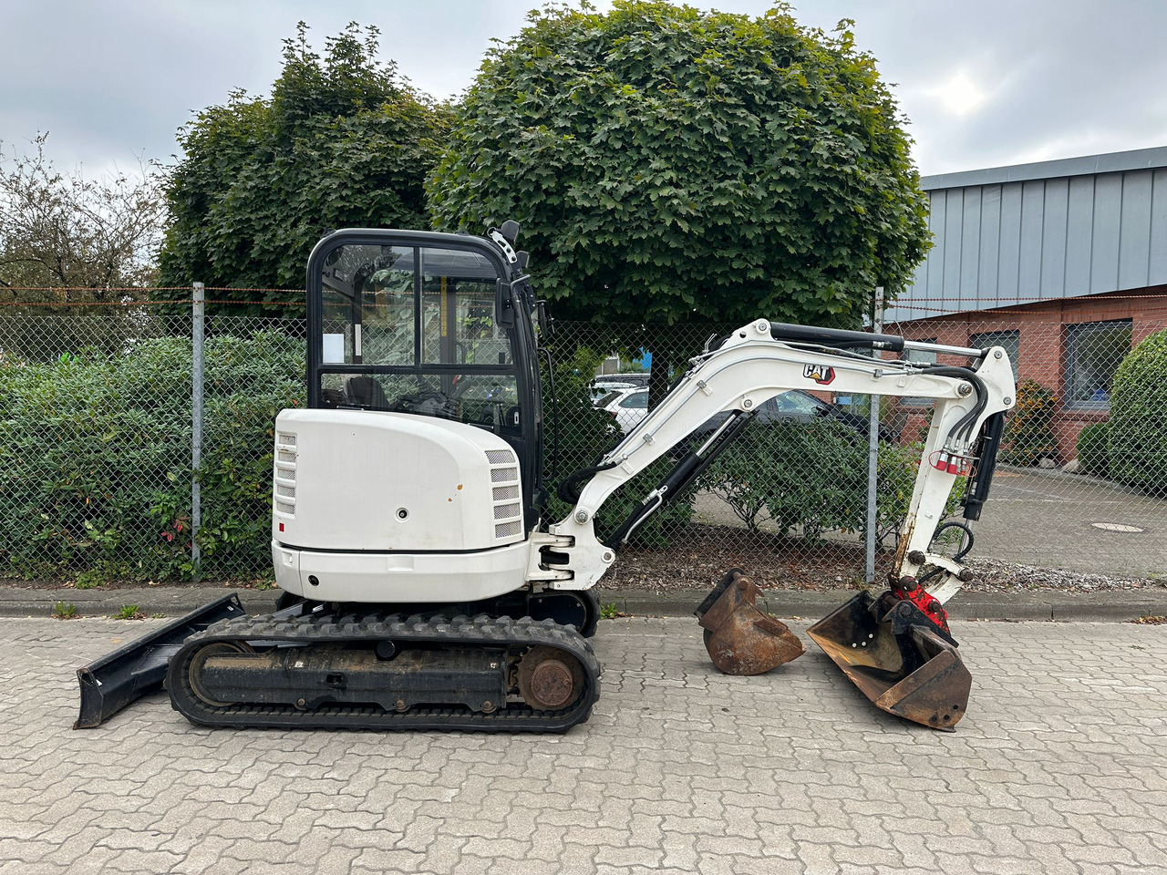 CAT 302.7 DCR Mini excavator, 2 Buckets, TOP !!! - Minigraver: bilde 5 CAT 302.7 DCR Mini excavator, 2 Buckets, TOP !!! - Minigraver: bilde 5