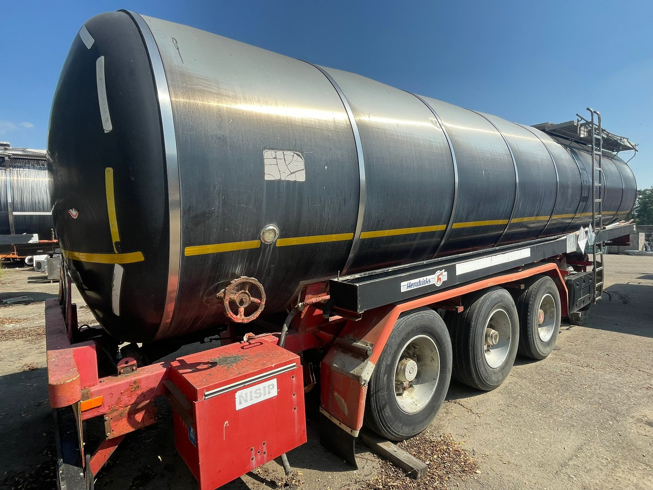HENDRICK BITUMEN SEMI-TRAILER - Tanksemi: bilde 1 HENDRICK BITUMEN SEMI-TRAILER - Tanksemi: bilde 1