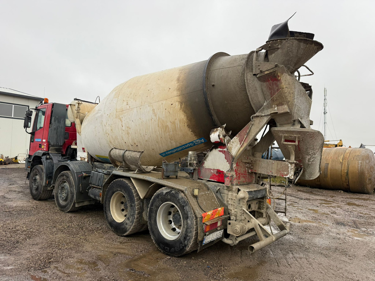 IVECO EUROTRAKKER CONCRETE MIXER - Betongbil: bilde 4 IVECO EUROTRAKKER CONCRETE MIXER - Betongbil: bilde 4