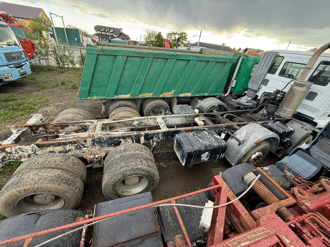 IVECO TRAKKER CHASSIS - Chassis lastebil: bilde 3 IVECO TRAKKER CHASSIS - Chassis lastebil: bilde 3