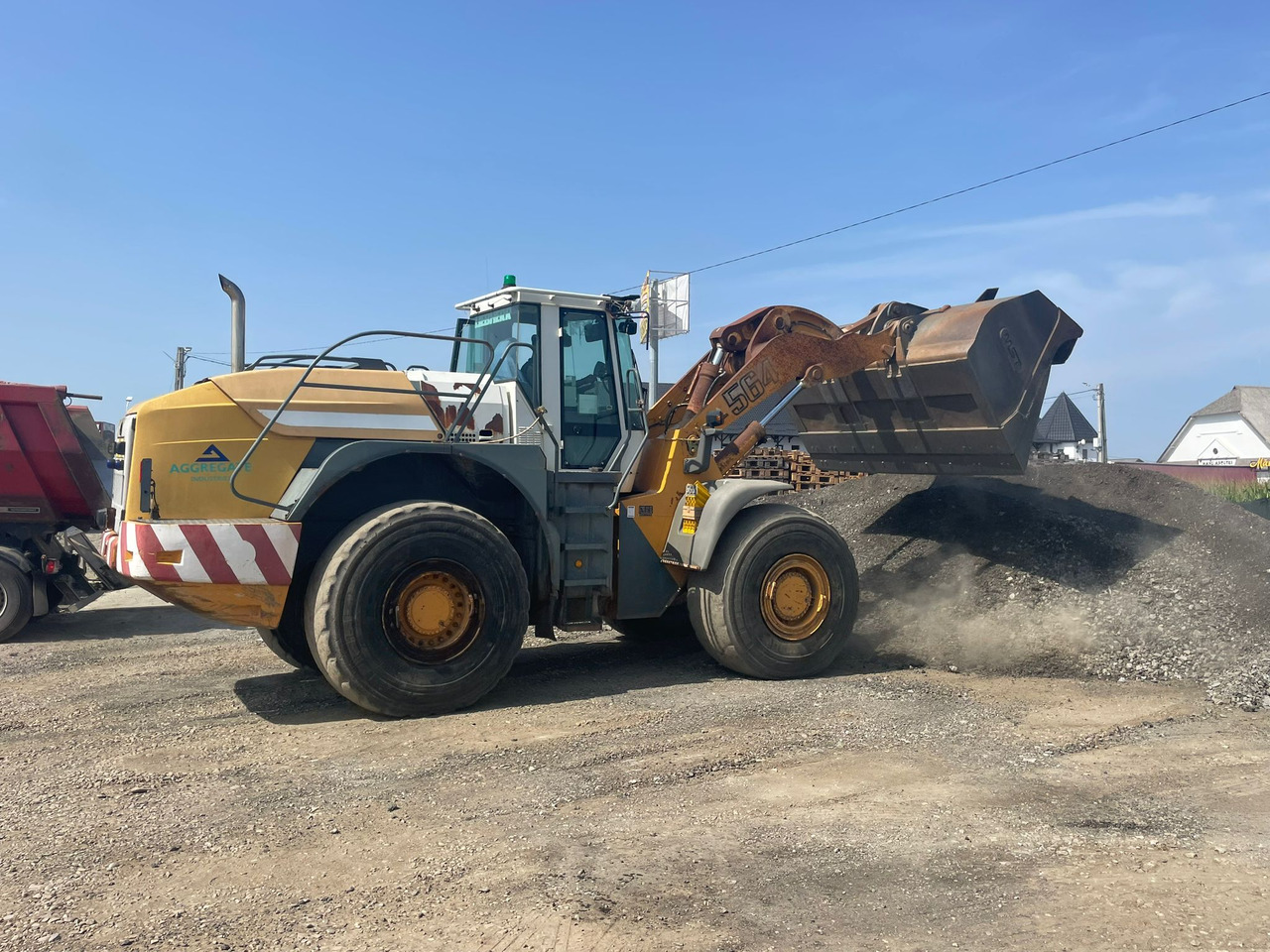 LIEBHERR 564 FRONT LOADER - Hjullaster: bilde 3 LIEBHERR 564 FRONT LOADER - Hjullaster: bilde 3
