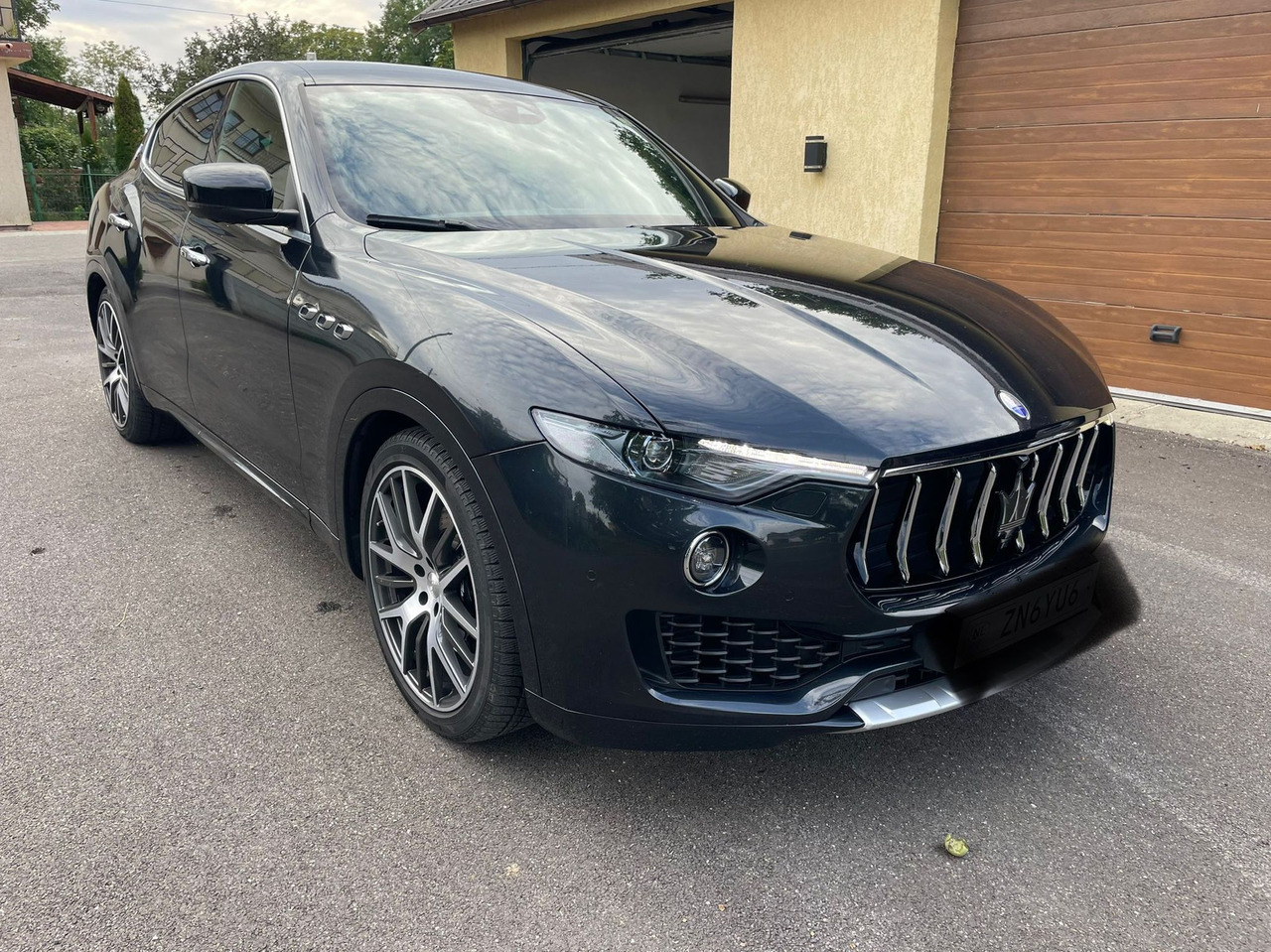 MASERATI LEVANTE 4X4 - SUV: bilde 3 MASERATI LEVANTE 4X4 - SUV: bilde 3