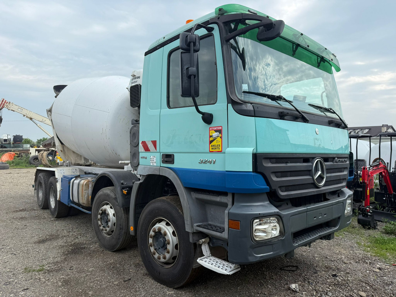 MERCEDES BENZ 3241 CONCRETE MIXER - Betongbil: bilde 3 MERCEDES BENZ 3241 CONCRETE MIXER - Betongbil: bilde 3