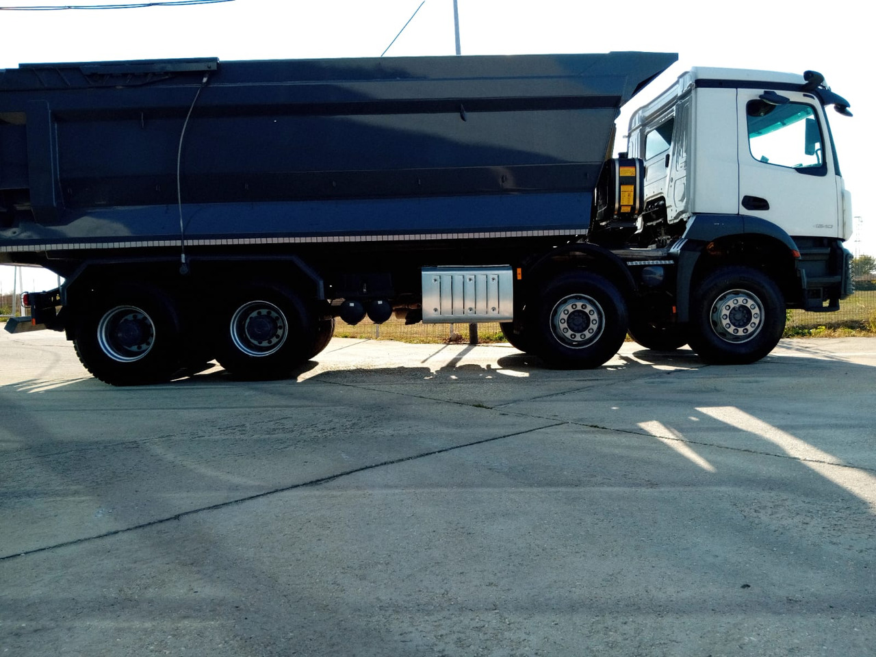 Mercedes-Benz Arocs 42.40 8×4 Basculanta/Tipper/Kipper Heavy Duty, TOP !!! - Tippbil: bilde 3 Mercedes-Benz Arocs 42.40 8×4 Basculanta/Tipper/Kipper Heavy Duty, TOP !!! - Tippbil: bilde 3