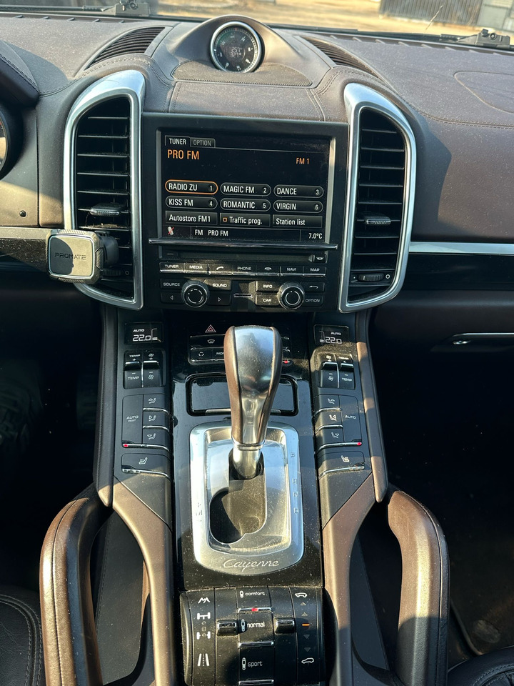 SUV PORSCHE CAYENNE: bilde 6 SUV PORSCHE CAYENNE: bilde 6