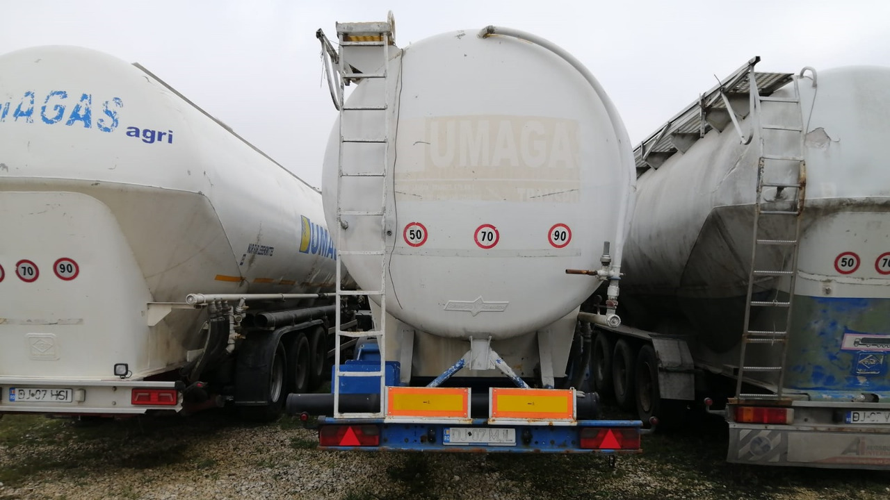 SPITZER Tank/Silo 57,000 l 4 Compartments for Powders/Feed/Water//Liquid Fertilizer/etc. - Bulktrailer: bilde 1 SPITZER Tank/Silo 57,000 l 4 Compartments for Powders/Feed/Water//Liquid Fertilizer/etc. - Bulktrailer: bilde 1