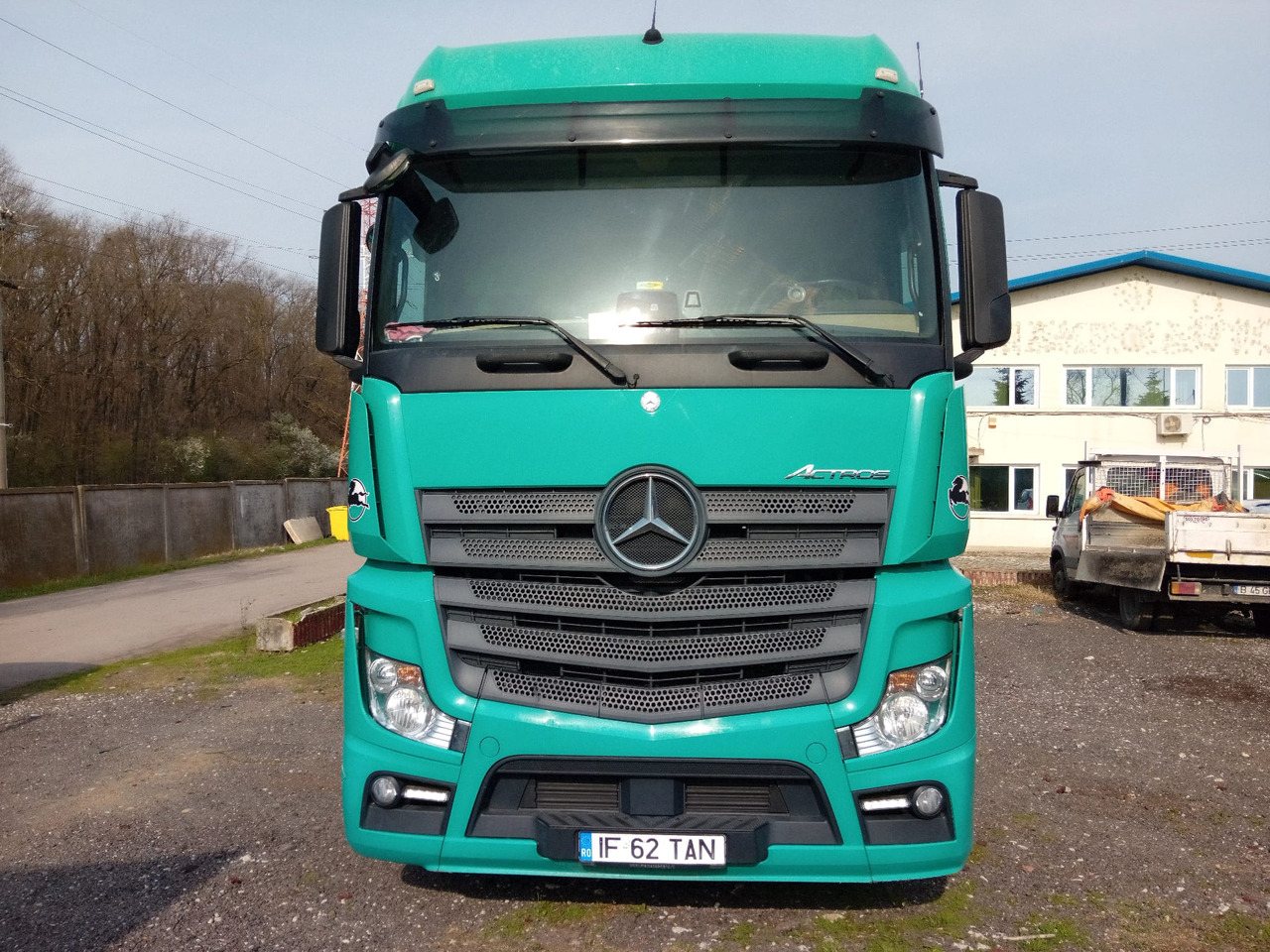 Mercedes-Benz Actros 18.45 - Trekkvogn: bilde 2 Mercedes-Benz Actros 18.45 - Trekkvogn: bilde 2