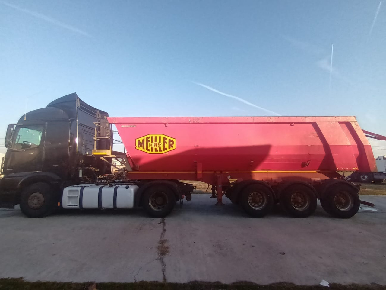 Tractor Head Mercedes-Benz Actros (2014) + Semi-trailer Tipper Meiller – Kipper (2004) - Trekkvogn: bilde 4 Tractor Head Mercedes-Benz Actros (2014) + Semi-trailer Tipper Meiller – Kipper (2004) - Trekkvogn: bilde 4