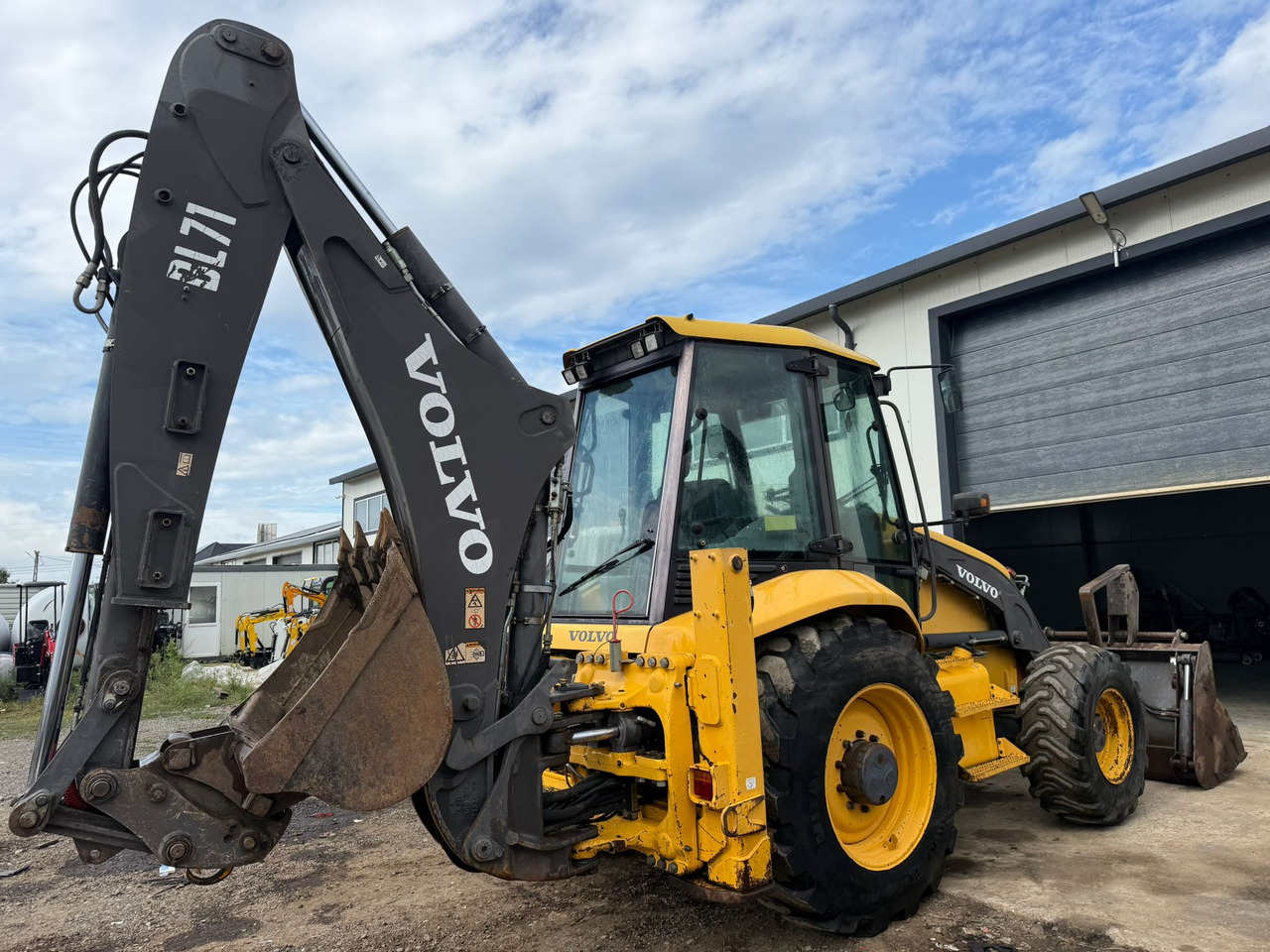 VOLVO BL71 Backhoe Loader - Traktorgraver: bilde 2 VOLVO BL71 Backhoe Loader - Traktorgraver: bilde 2