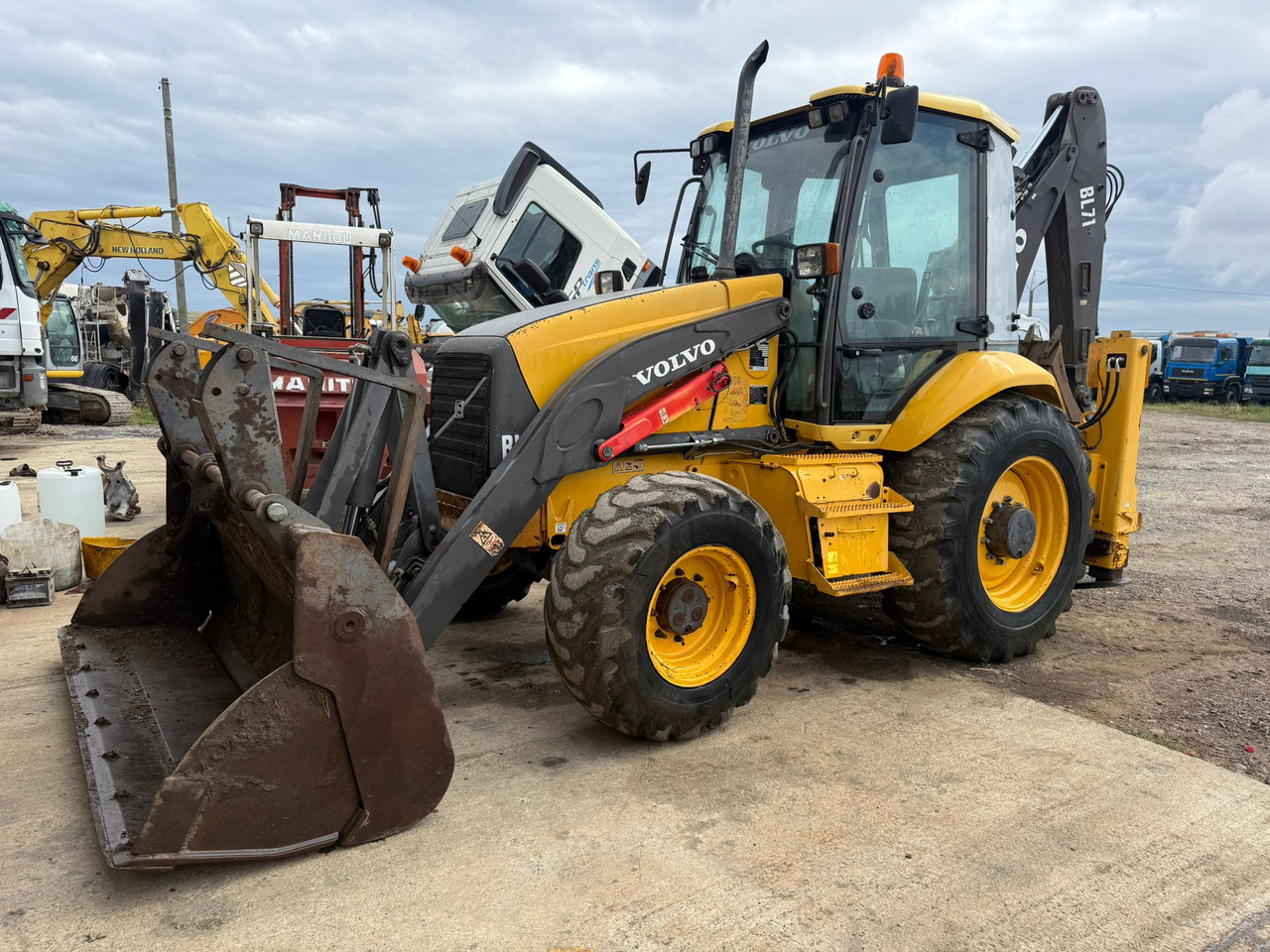 VOLVO BL71 Backhoe Loader - Traktorgraver: bilde 3 VOLVO BL71 Backhoe Loader - Traktorgraver: bilde 3