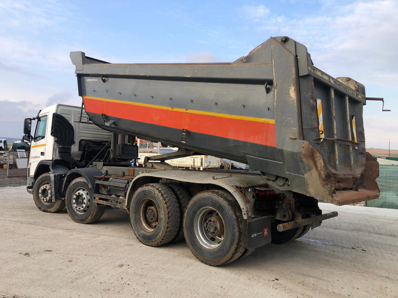 VOLVO FM 420 Tipper - Tippbil: bilde 2 VOLVO FM 420 Tipper - Tippbil: bilde 2