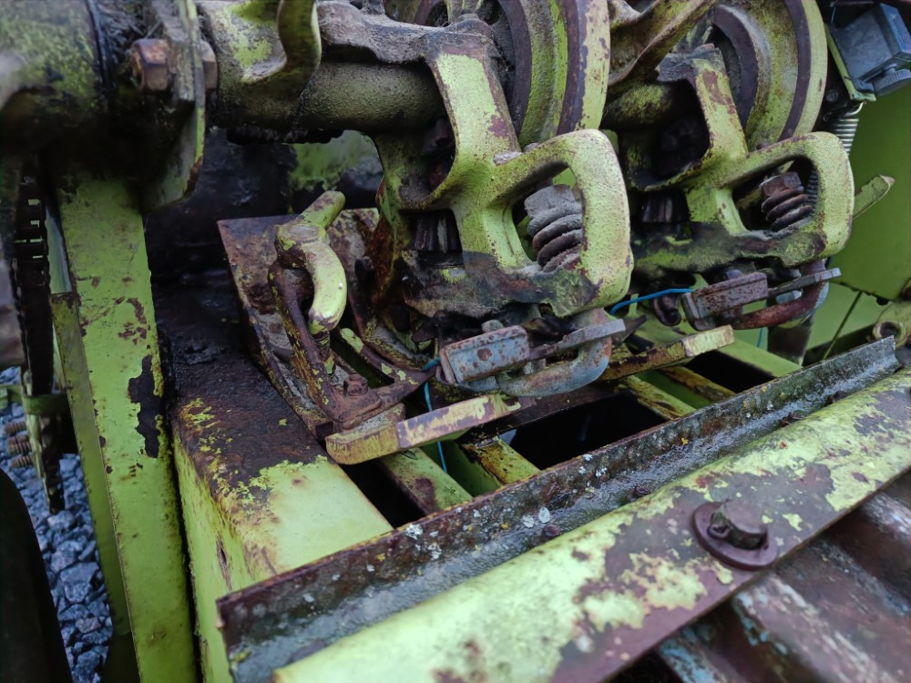 CLAAS Markant 50 sitoja - Firkantpresse: bilde 5 CLAAS Markant 50 sitoja - Firkantpresse: bilde 5