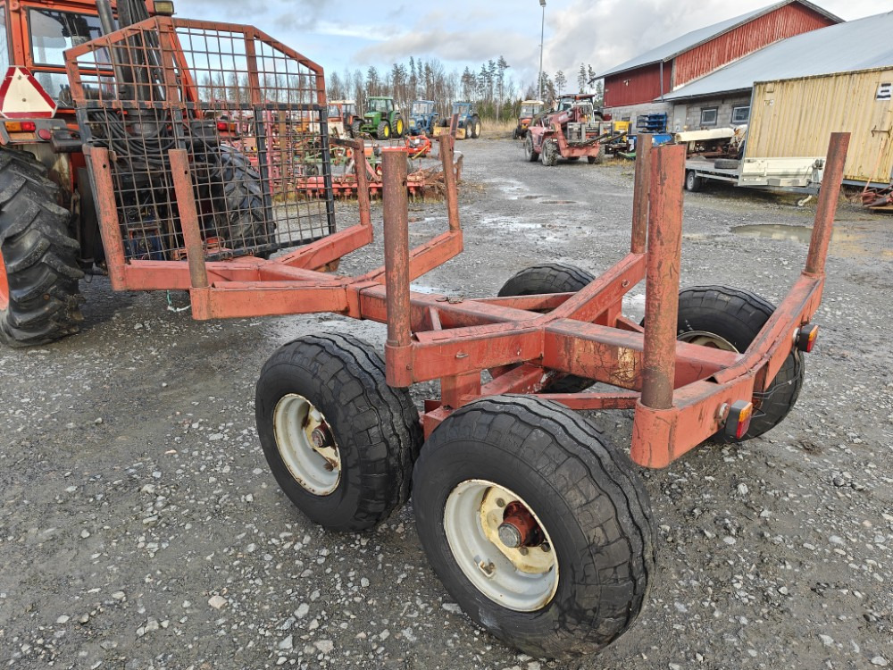 Rysky Metsävaunu telillä - Skogsvogn: bilde 2 Rysky Metsävaunu telillä - Skogsvogn: bilde 2