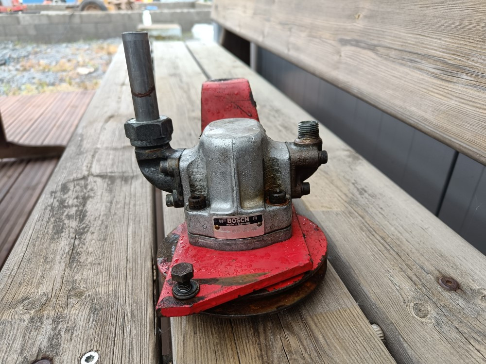 Sampo 410 hydrauliikkapumppu - Hydraulisk pumpe for Skurtresker: bilde 2 Sampo 410 hydrauliikkapumppu - Hydraulisk pumpe for Skurtresker: bilde 2