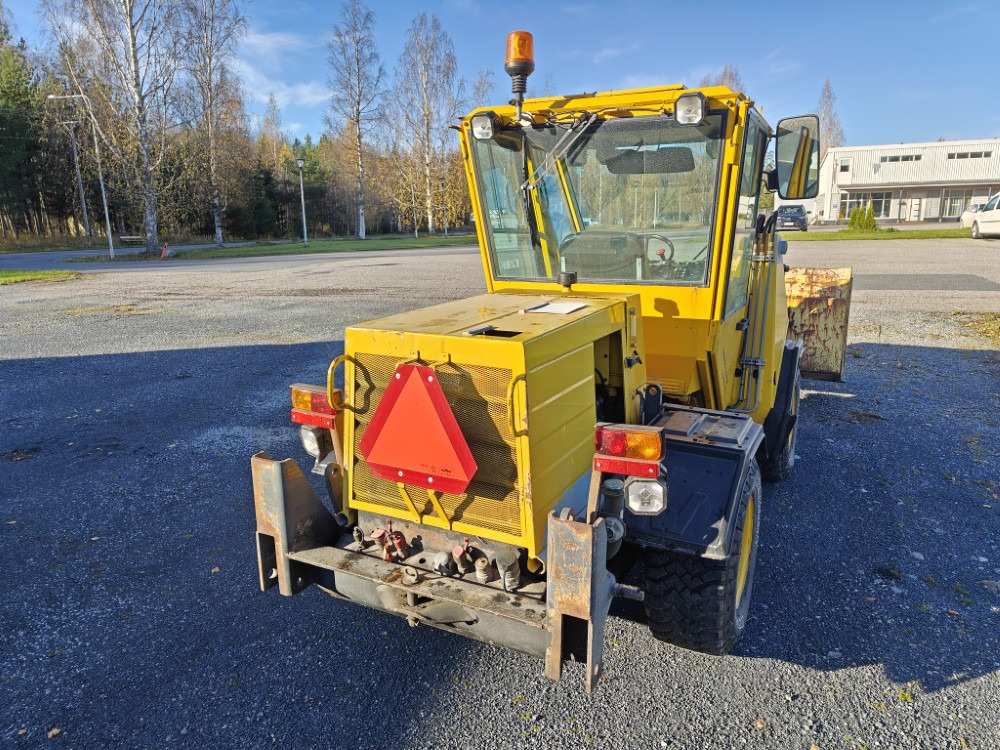 Wille 445 - Kommunale traktor: bilde 3 Wille 445 - Kommunale traktor: bilde 3