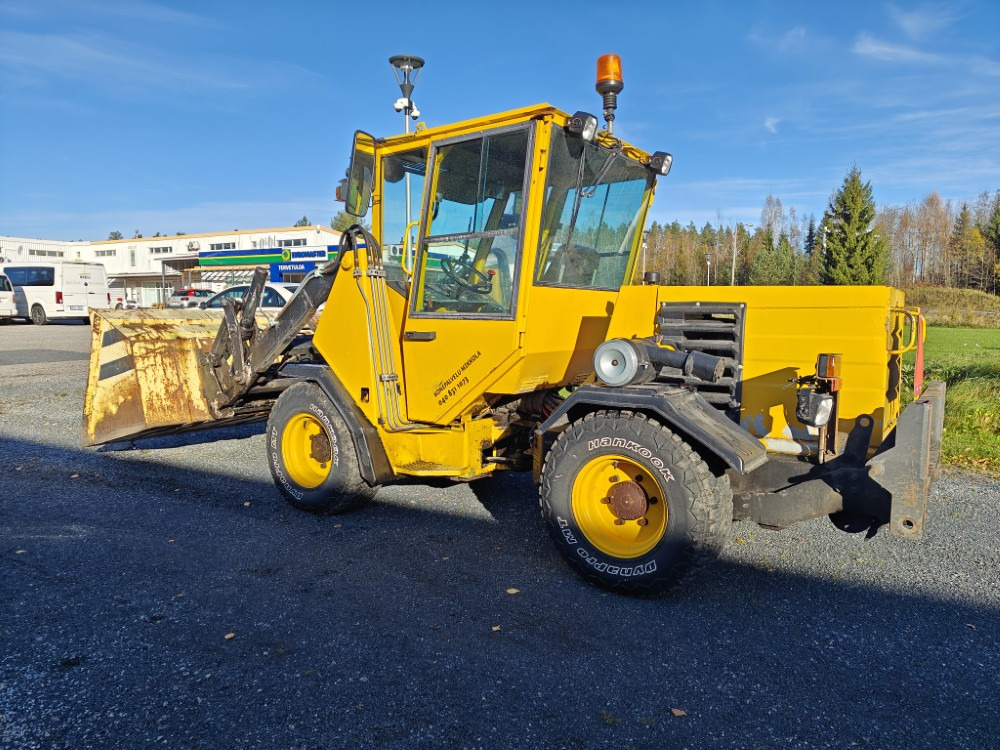 Wille 445 - Kommunale traktor: bilde 2 Wille 445 - Kommunale traktor: bilde 2
