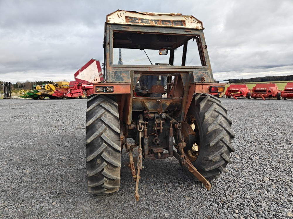 ZETOR 7011 - Traktor: bilde 3 ZETOR 7011 - Traktor: bilde 3