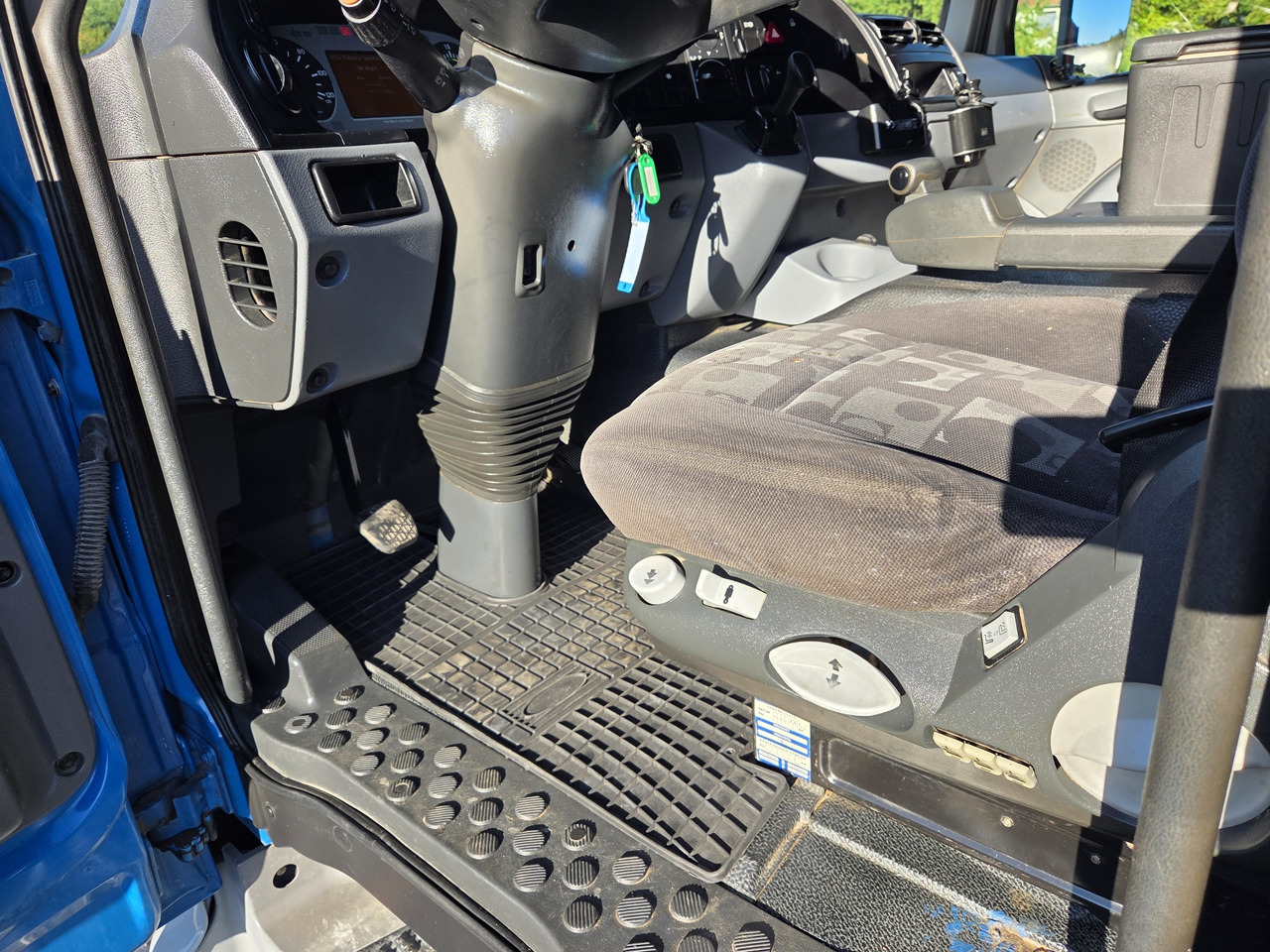 MERCEDES-BENZ - Chassis lastebil: bilde 2 MERCEDES-BENZ - Chassis lastebil: bilde 2