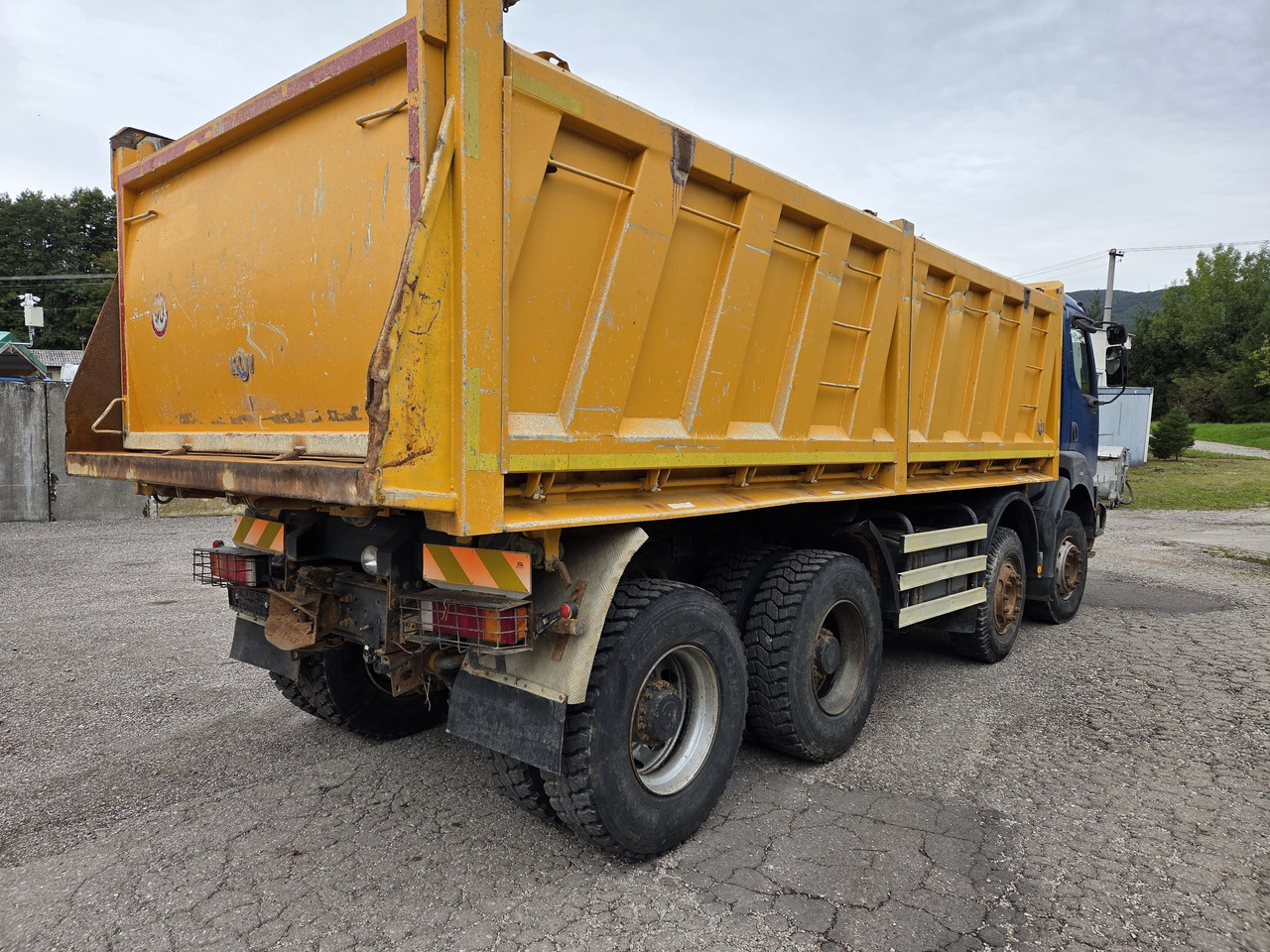 RENAULT KERAX 420.40 PR 8X4 3way tipper Bordamtik - Tippbil: bilde 4 RENAULT KERAX 420.40 PR 8X4 3way tipper Bordamtik - Tippbil: bilde 4