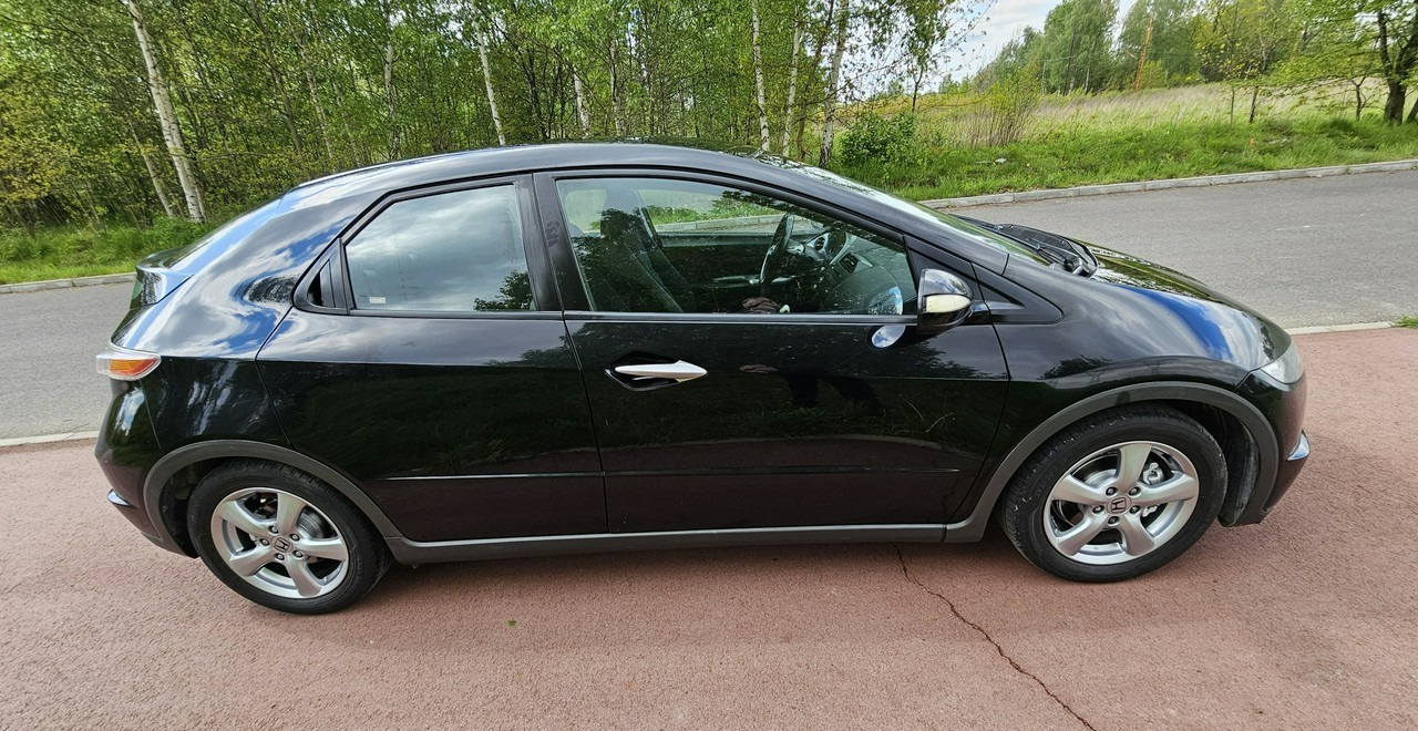Honda Civic VIII bardzo ładna * pełnosprawna * - Personenbil: bilde 3 Honda Civic VIII bardzo ładna * pełnosprawna * - Personenbil: bilde 3
