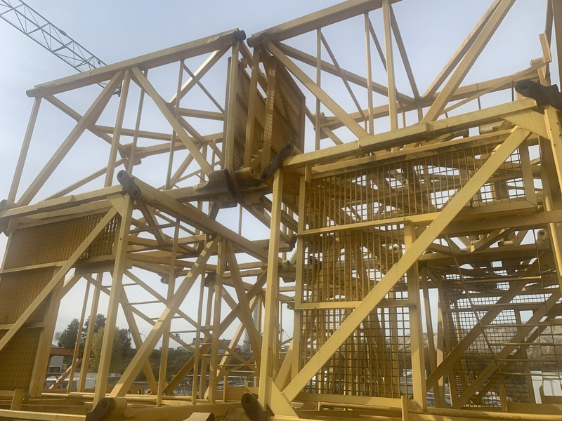 Liebherr 120HC - Tårnkran: bilde 1 Liebherr 120HC - Tårnkran: bilde 1