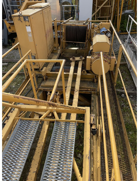 Liebherr 140EC-H10, 1993yom, 40jib, 23,5m huh - Tårnkran: bilde 3 Liebherr 140EC-H10, 1993yom, 40jib, 23,5m huh - Tårnkran: bilde 3