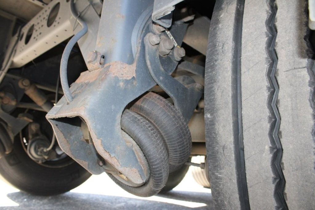 KRONE SD, ZVEDACÍ NÁPRAVA - Gardintrailer: bilde 4 KRONE SD, ZVEDACÍ NÁPRAVA - Gardintrailer: bilde 4