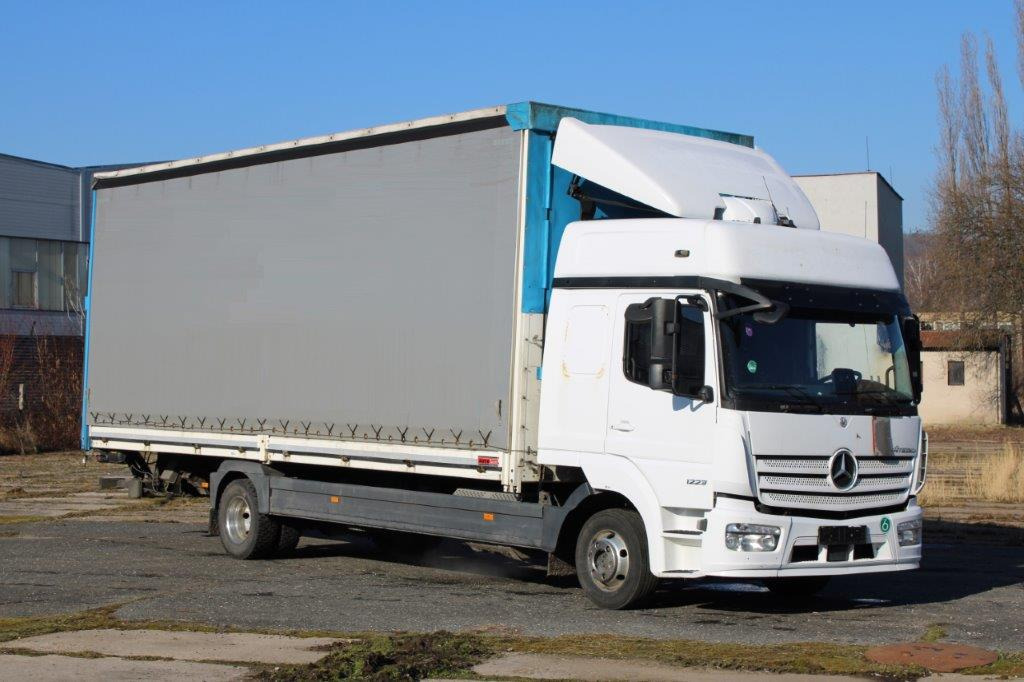 Mercedes-Benz Atego 1223 - Kapellbil: bilde 1 Mercedes-Benz Atego 1223 - Kapellbil: bilde 1