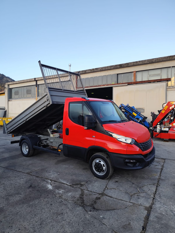 IVECO DAILY 35-120 - Varebil med tipp, Varebil med dobbelt førerhus: bilde 1 IVECO DAILY 35-120 - Varebil med tipp, Varebil med dobbelt førerhus: bilde 1