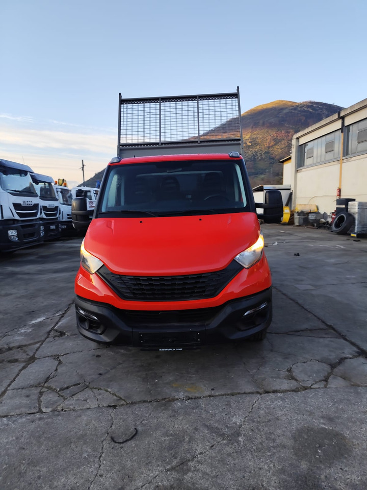 IVECO DAILY 35-120 - Varebil med tipp, Varebil med dobbelt førerhus: bilde 4 IVECO DAILY 35-120 - Varebil med tipp, Varebil med dobbelt førerhus: bilde 4