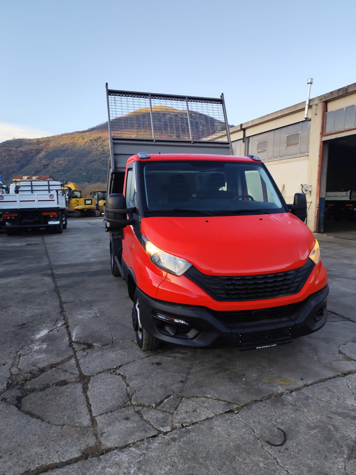 IVECO DAILY 35-120 - Varebil med tipp, Varebil med dobbelt førerhus: bilde 3 IVECO DAILY 35-120 - Varebil med tipp, Varebil med dobbelt førerhus: bilde 3