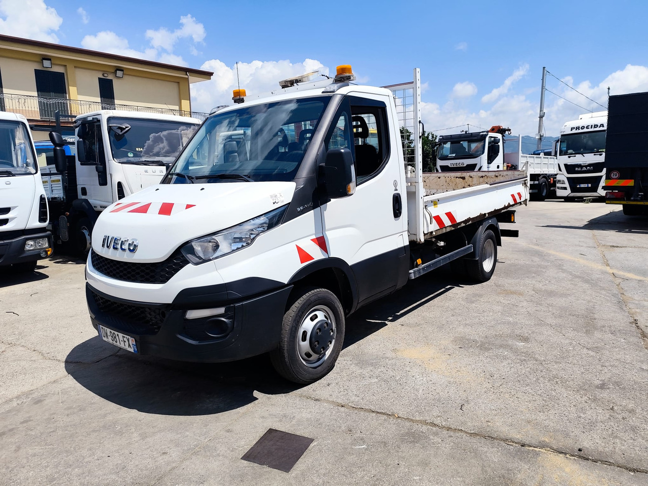 IVECO DAILY 35-130 - Varebil med tipp: bilde 2 IVECO DAILY 35-130 - Varebil med tipp: bilde 2