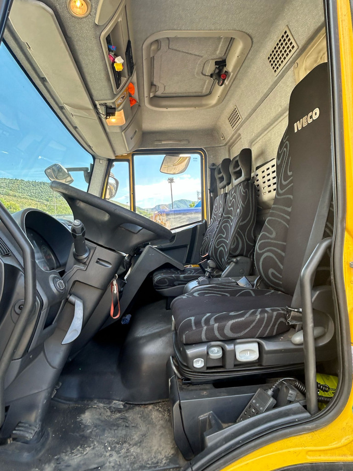 IVECO EUROCARGO 120E28P - Chassis lastebil: bilde 3 IVECO EUROCARGO 120E28P - Chassis lastebil: bilde 3