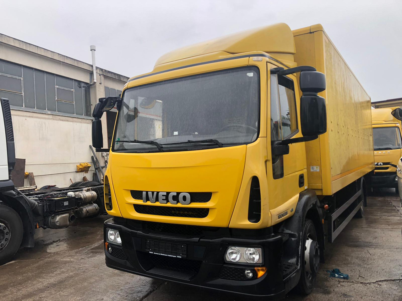 IVECO EUROCARGO 120E28P - Chassis lastebil: bilde 2 IVECO EUROCARGO 120E28P - Chassis lastebil: bilde 2