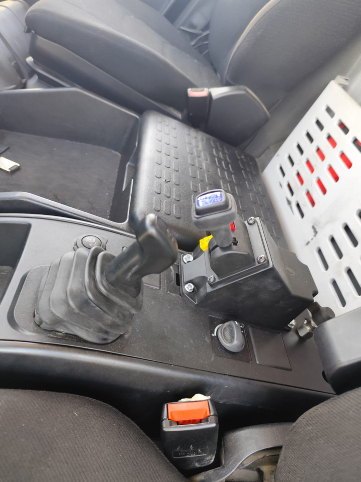 Tippbil, Kranbil IVECO EUROCARGO 140-250: bilde 9 Tippbil, Kranbil IVECO EUROCARGO 140-250: bilde 9