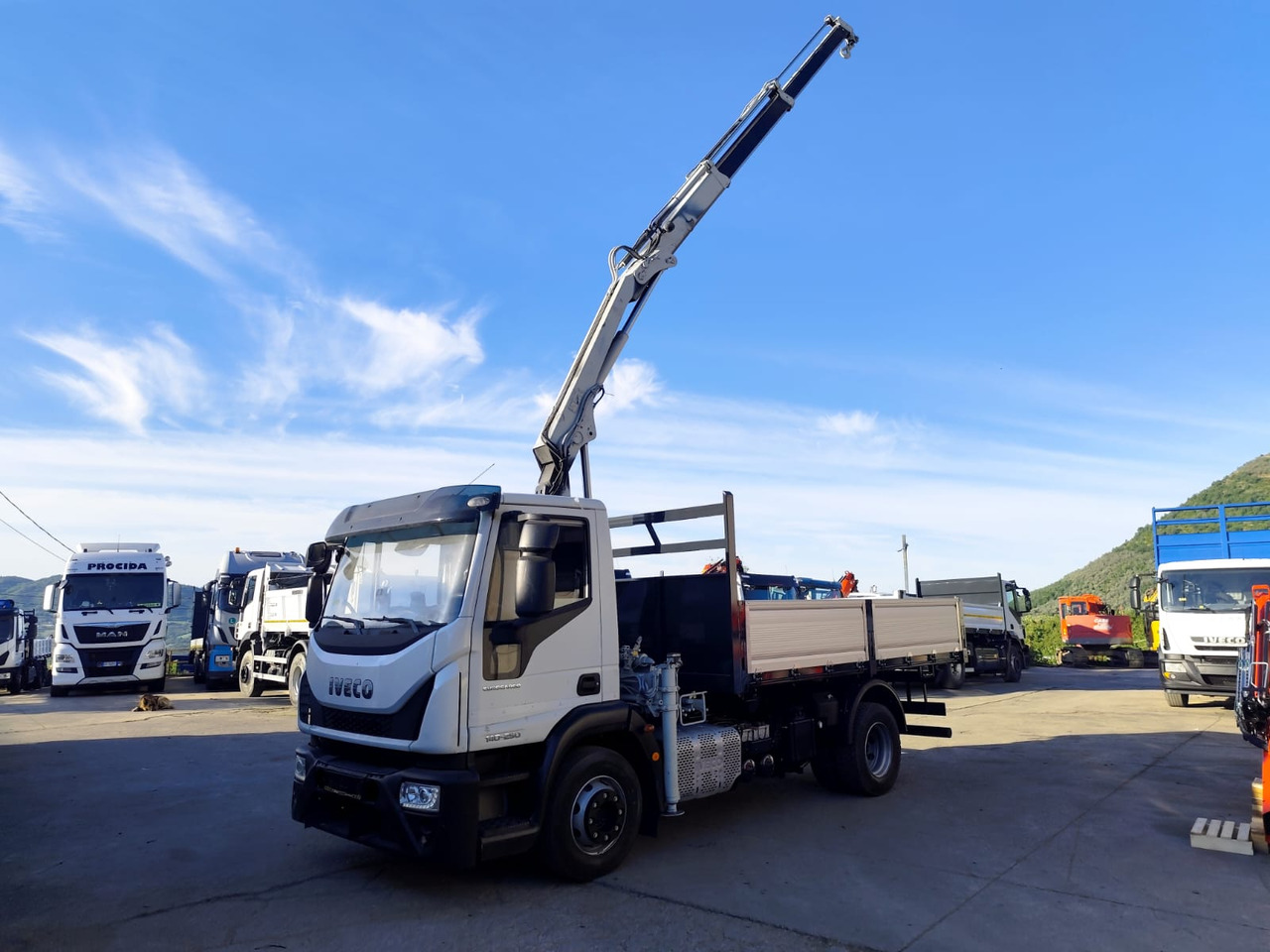 Tippbil, Kranbil IVECO EUROCARGO 140-250: bilde 42 Tippbil, Kranbil IVECO EUROCARGO 140-250: bilde 42