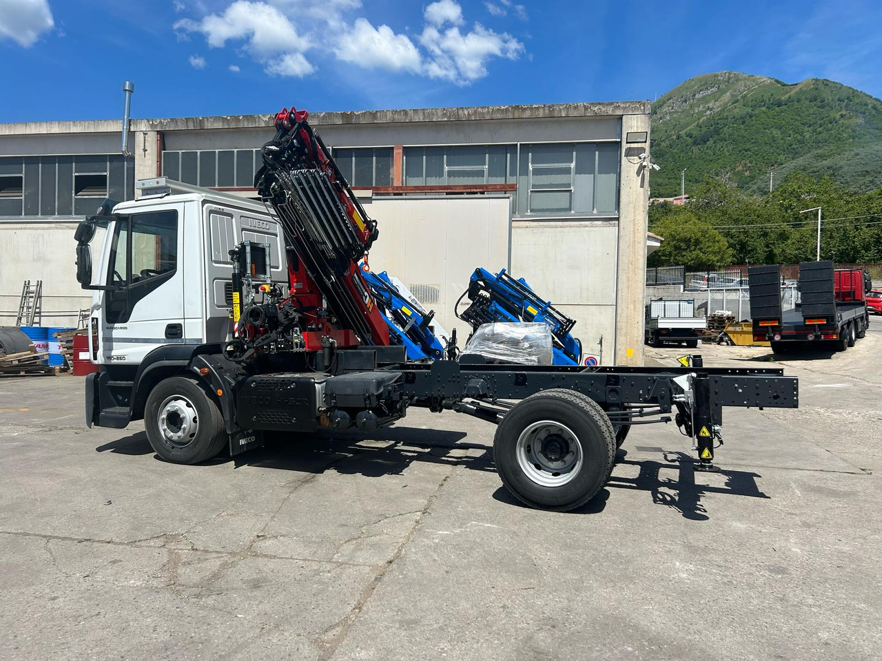 IVECO EUROCARGO 160-250 - Kranbil: bilde 5 IVECO EUROCARGO 160-250 - Kranbil: bilde 5